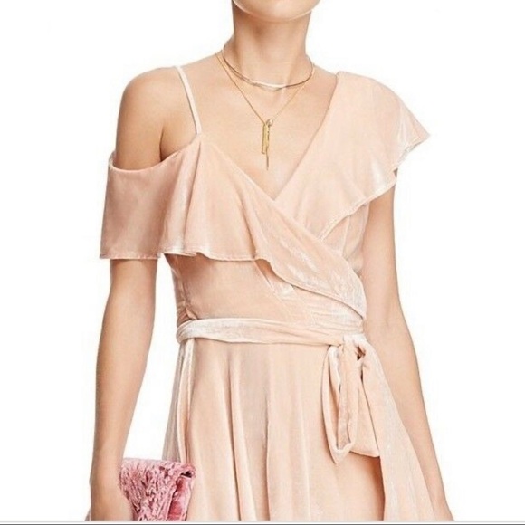 WAYF Cold-Shoulder Velvet Wrap Dress pink ties - Picture 4 of 15